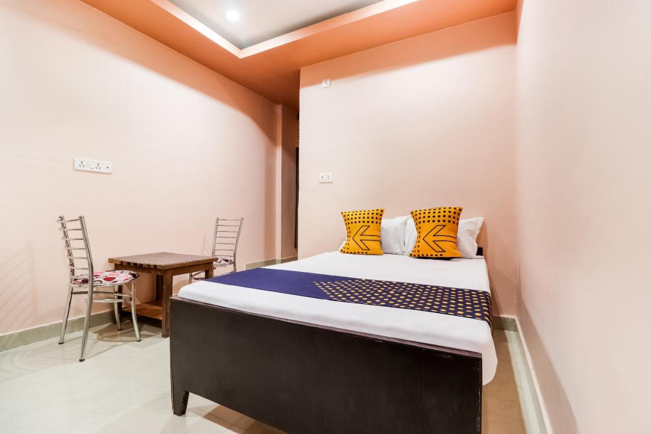 Spot On 63000 Hotel S.S. Plaza Banthra Sikandarpur Zewnętrze zdjęcie