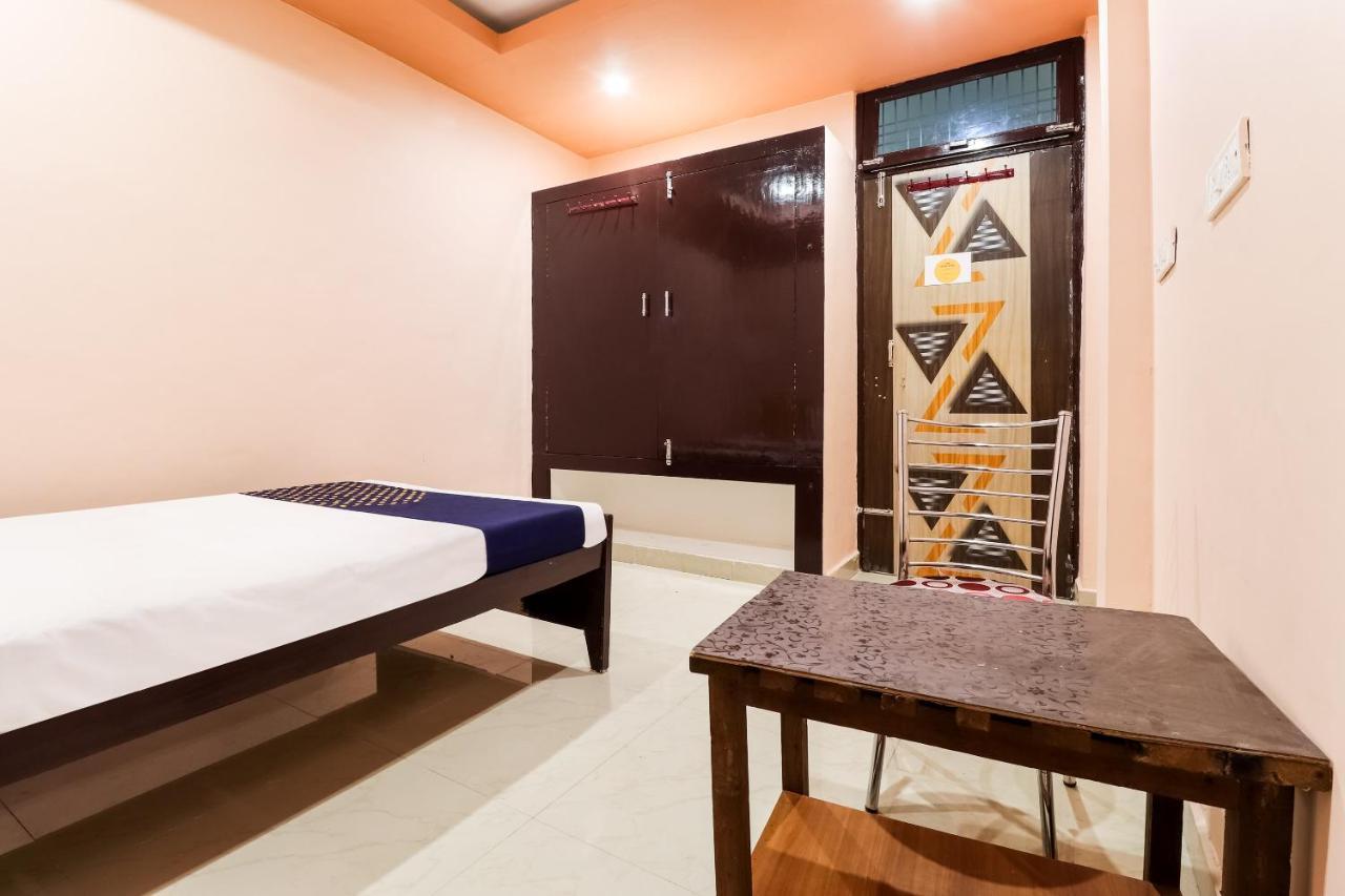 Spot On 63000 Hotel S.S. Plaza Banthra Sikandarpur Zewnętrze zdjęcie