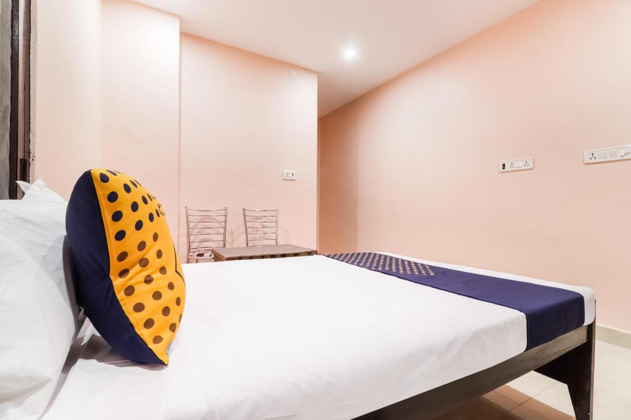 Spot On 63000 Hotel S.S. Plaza Banthra Sikandarpur Zewnętrze zdjęcie
