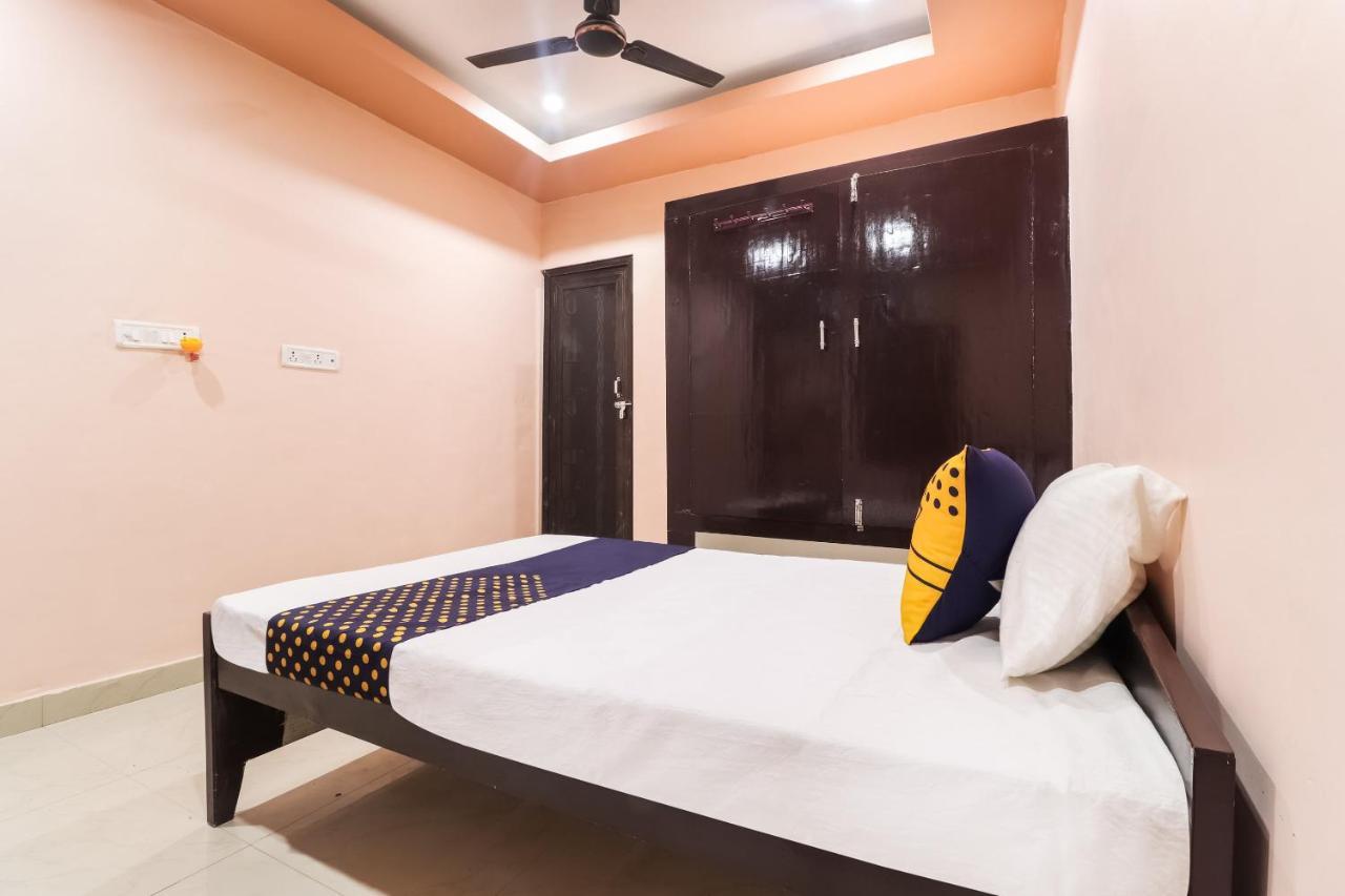 Spot On 63000 Hotel S.S. Plaza Banthra Sikandarpur Zewnętrze zdjęcie