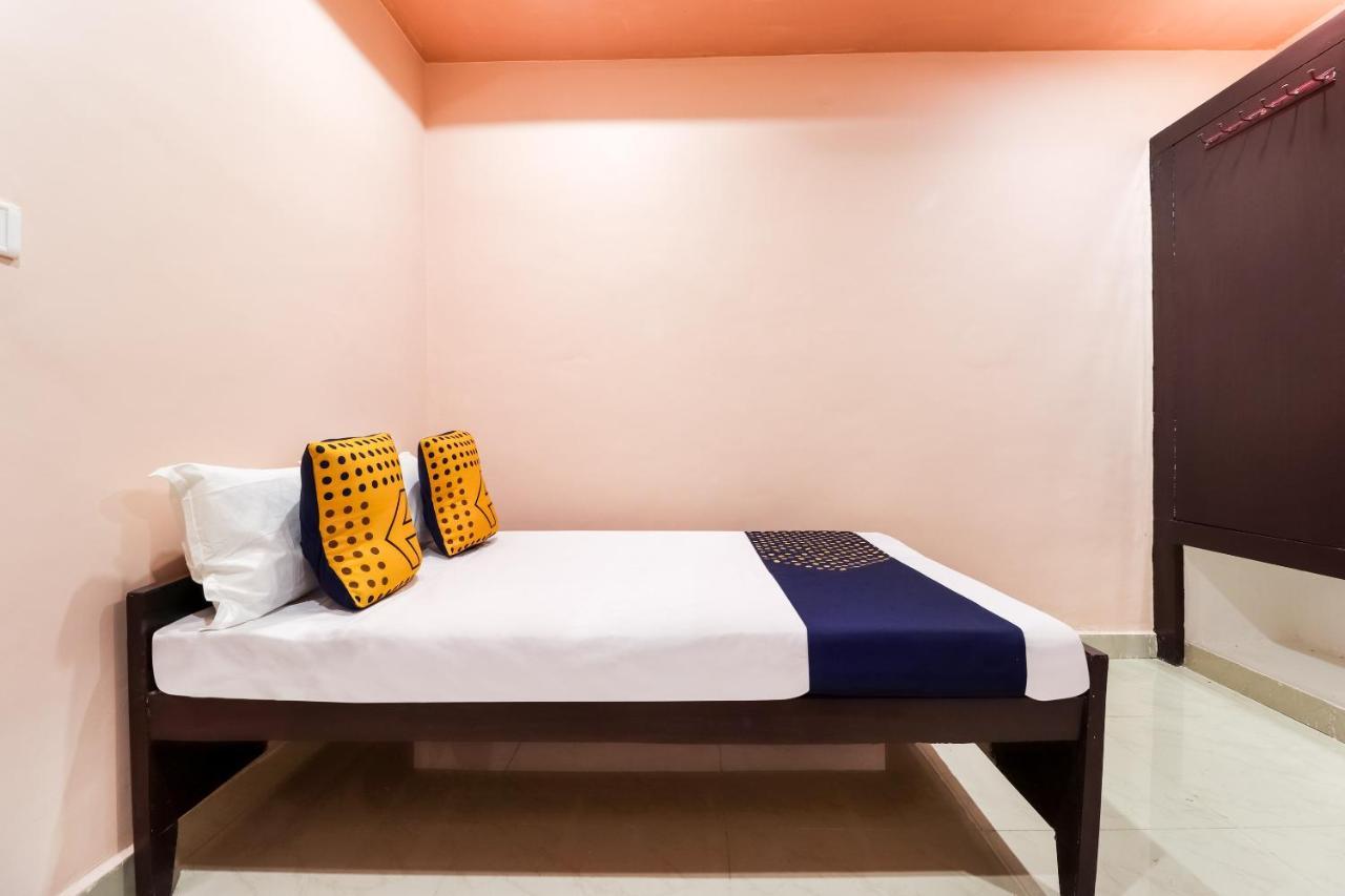 Spot On 63000 Hotel S.S. Plaza Banthra Sikandarpur Zewnętrze zdjęcie